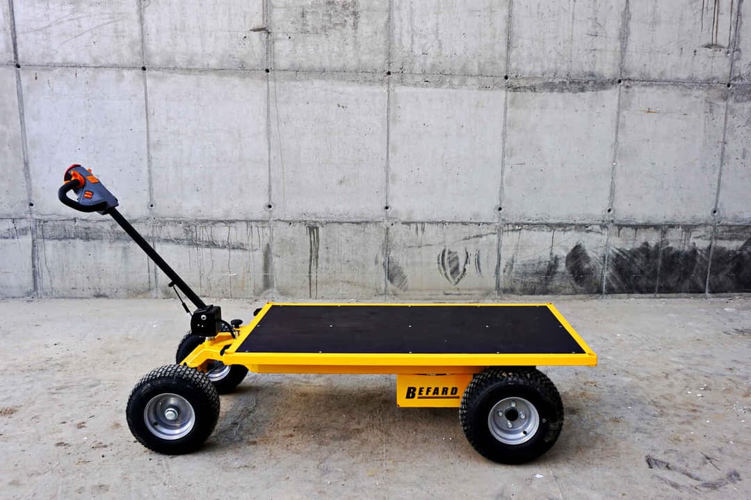 Transporter elektryczny na kołach UR800 BEFARD