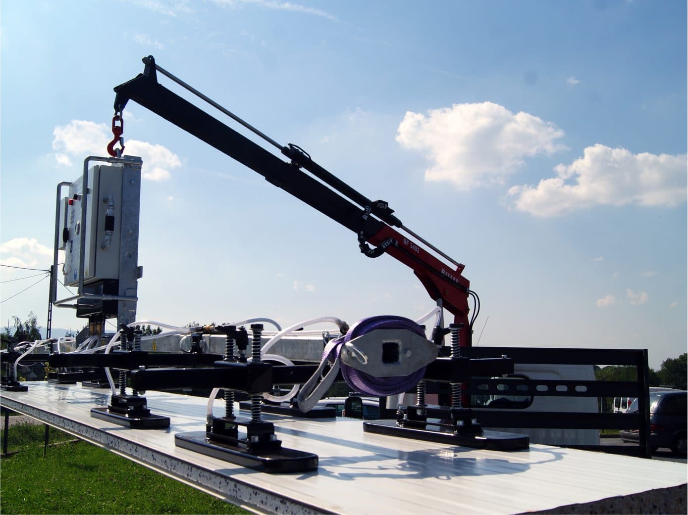 chwytak próżniowy do płyt warstwowych ściennych i dachowych BEFARD