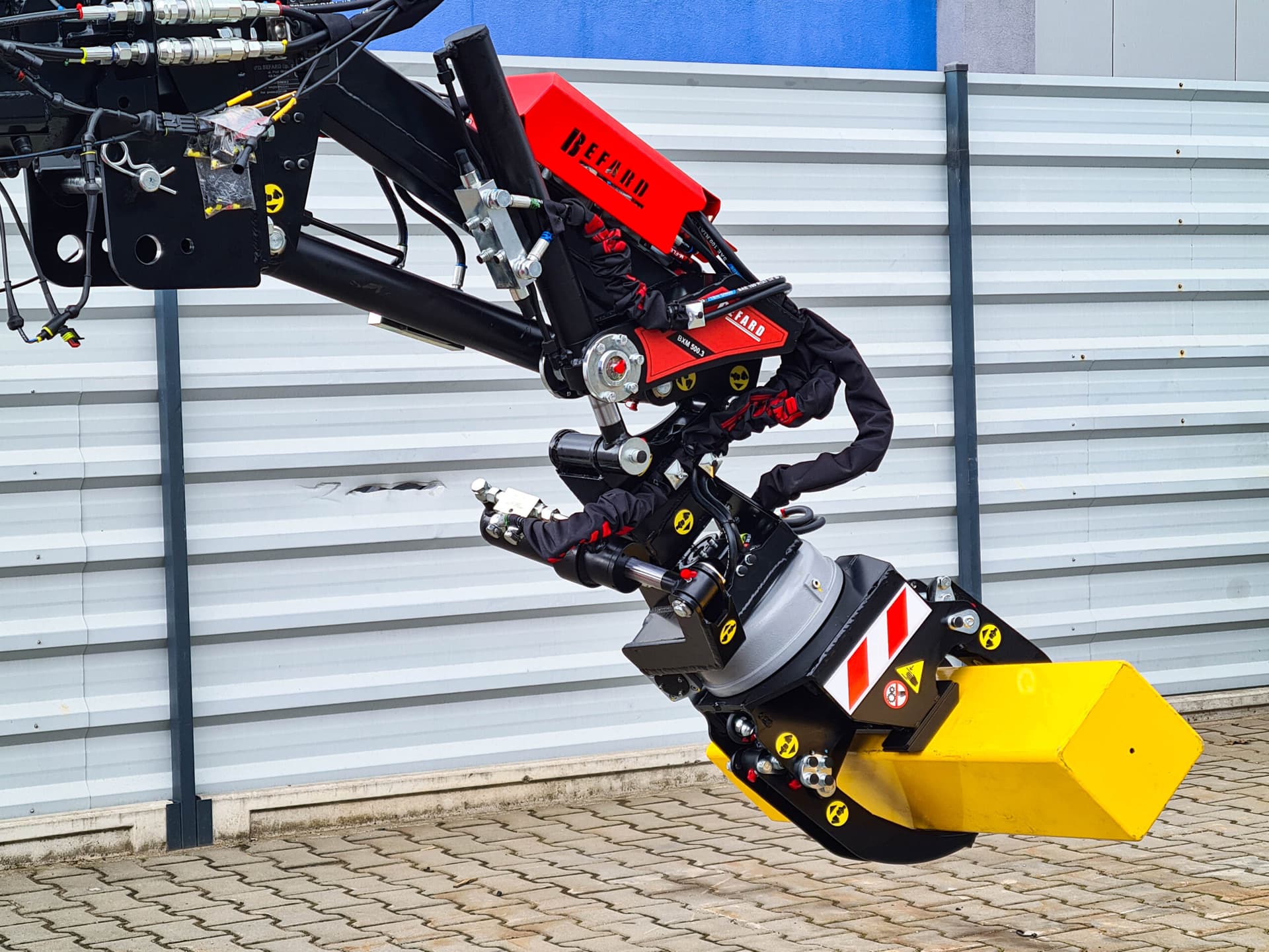 Hydrauliczny chwytak do rur BEFARD BXM500