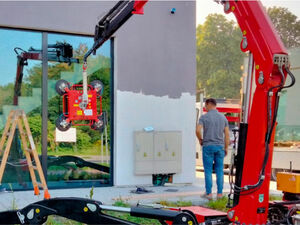 BEFARD TB 5000 Mini crane on tracked chassis