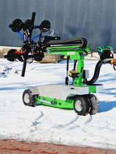 Vacuum robot for installing windows and glass