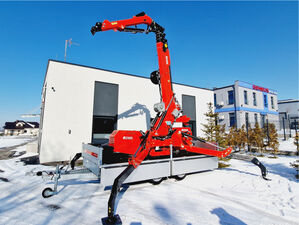 XJ 105 radio controlled crane on trailer